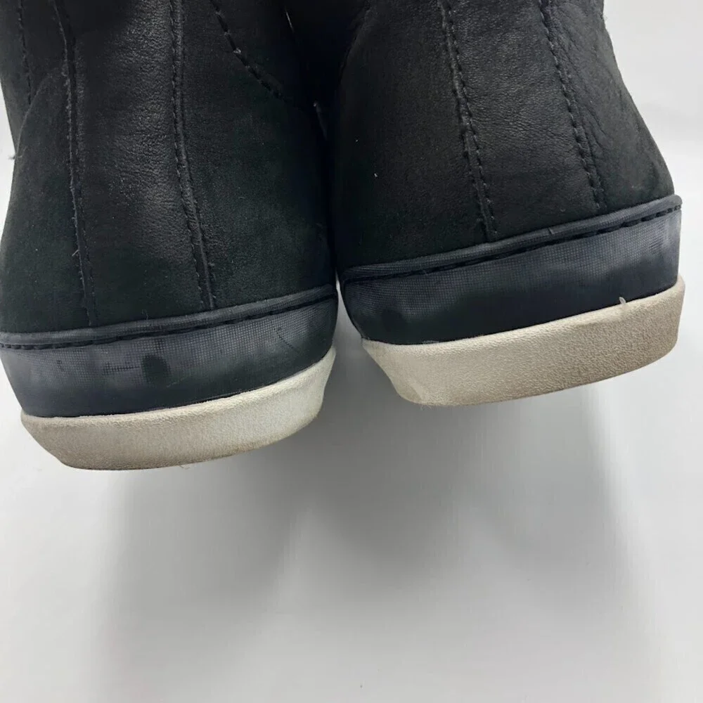 UGG Australia Men’s Black Suede Ankle Chukka Boots Size 12 Lightweight Comfort